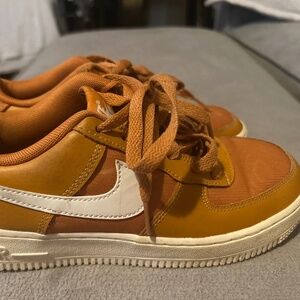 Air Force 1 Monarch Youth